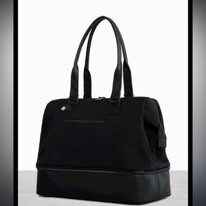 SOLD📣📣 Beis weekender bag in black